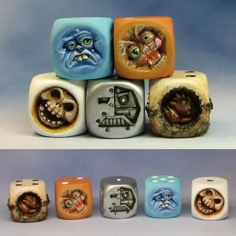 Board Game Dungeons And Dragons - Resin Monster Face Dice Set Halloween