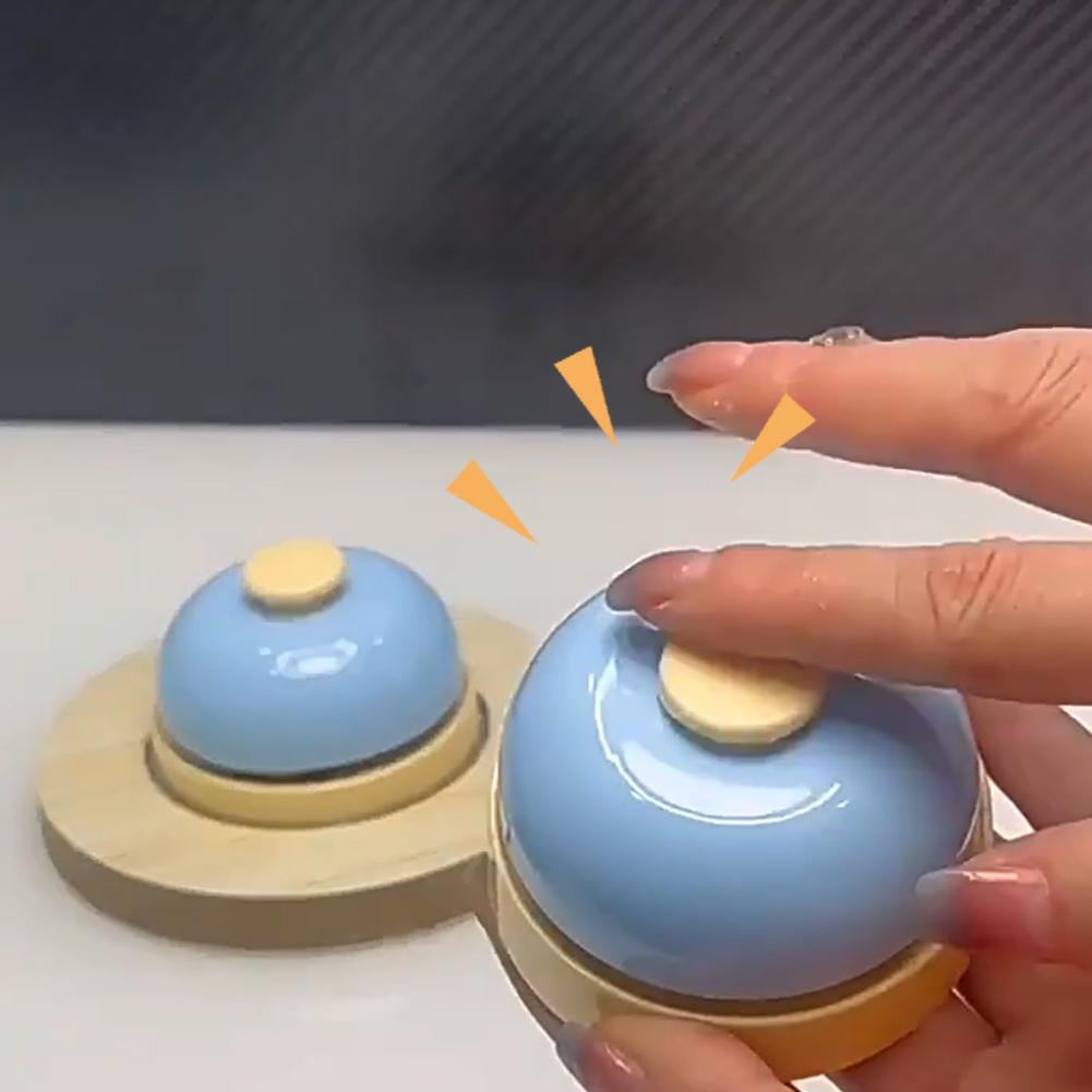 Hand-pressed Bell Toy Hand Cla - đánh giá và giá Board Game Economy